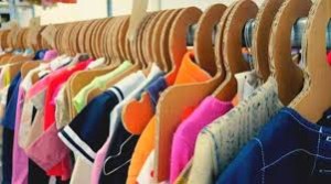 mercatino abbigliamento